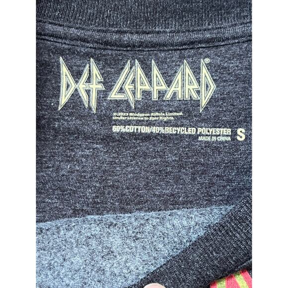 Def Leppard Men’s Small Gray “Rock of Ages” Long Sleeve Sweater Shirt Band Merch - Picture 3 of 6